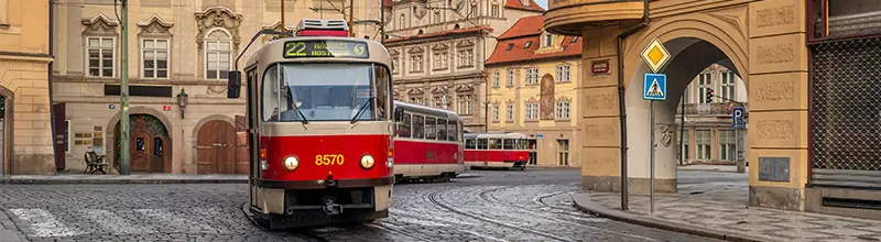 Víte, co má společného tramvaj, gurmánský zážitek a eStravenka? 1 Tramvaj a eStravenka