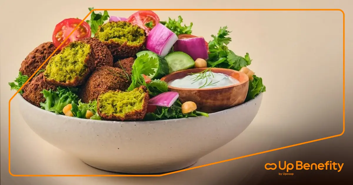 Zdravá večeře | Cizrnový falafel s jogurtovým dipem a salátem 6 Zdravá večeře | Cizrnový falafel s jogurtovým dipem a salátem