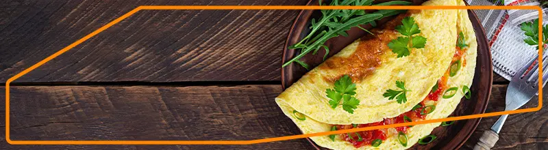 Zdravá večeře | Tuňáková omeleta se sýrem a cibulkou 1 Zdravá večeře | Tuňáková omeleta se sýrem a cibulkou