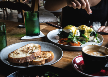 Jarní obědy ve městě: Kam vyrazit s eStravenkou 3 Bistro Moje Místo v pražských Vršovicích