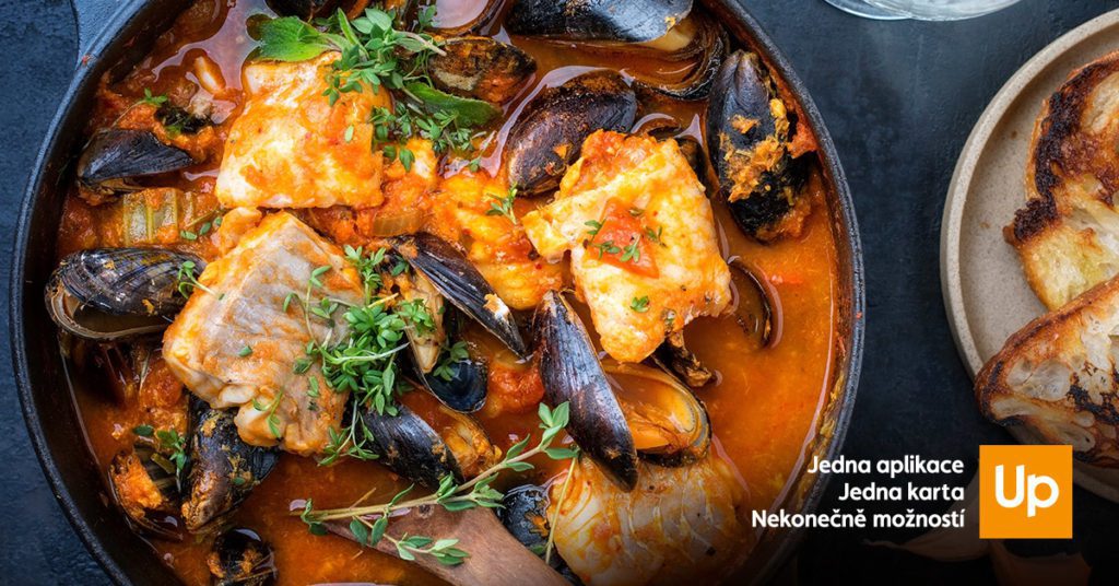 Bujabéza: Lahodná rybí polévka z jihu Francie zaboduje i u vás doma | Up kulinářská inspirace