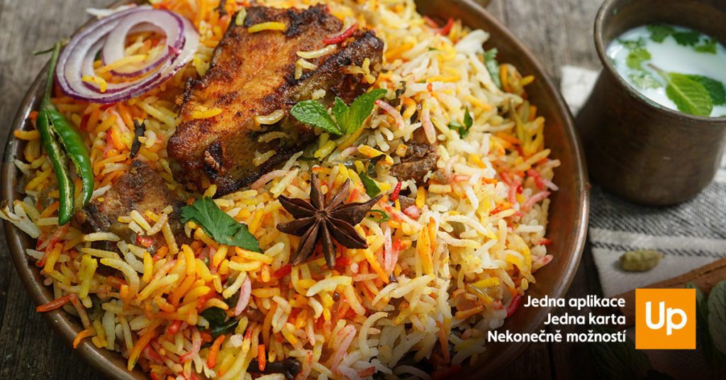 Biryani, žlutá rýže s kuřecím promění každé jídlo ve svátek | Up kulinářská inspirace